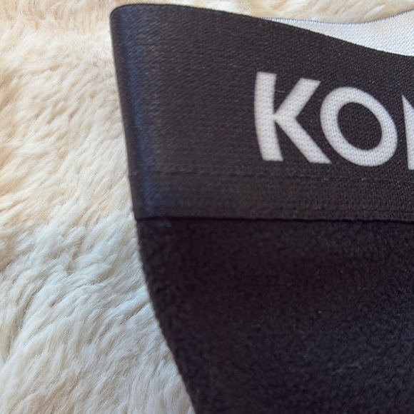 Kombi youth XL Black cozy ultra soft thermal and pants - new without tags tags - Picture 7 of 7